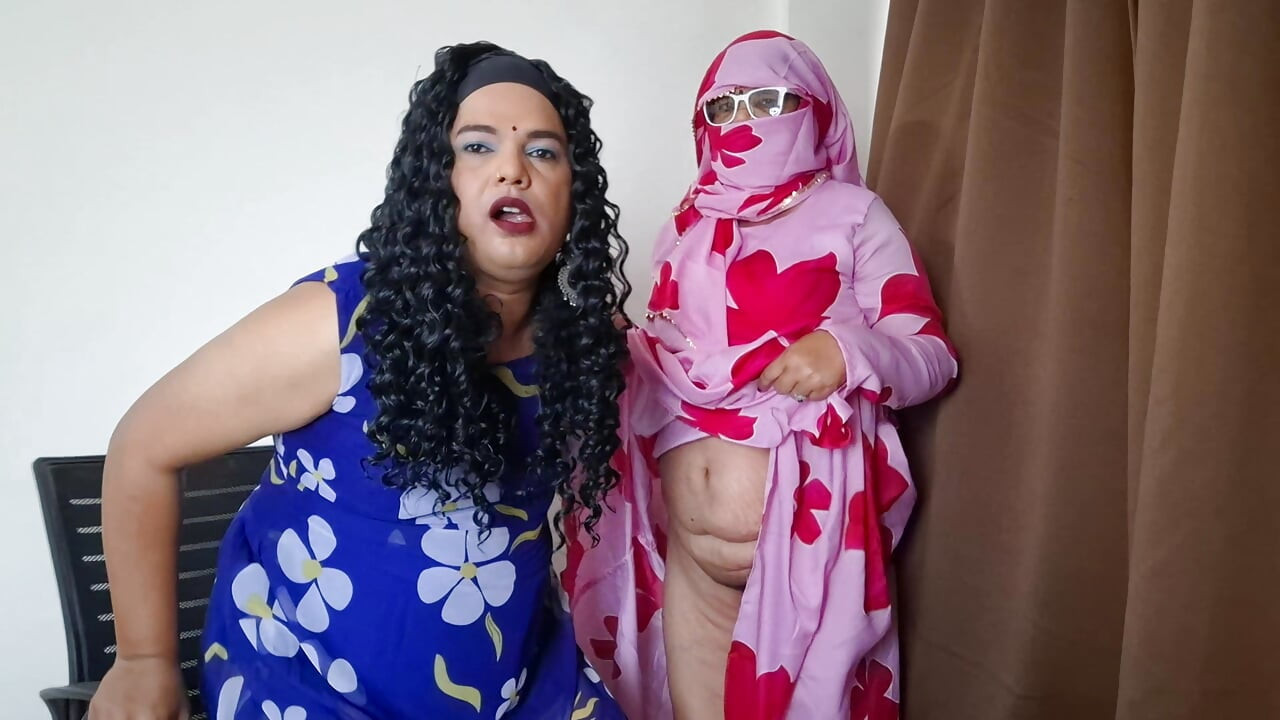 Indian Double Trouble Khadija Is a Fan Wanted to Meet