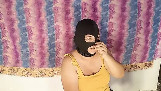 Mature desi sucking balls