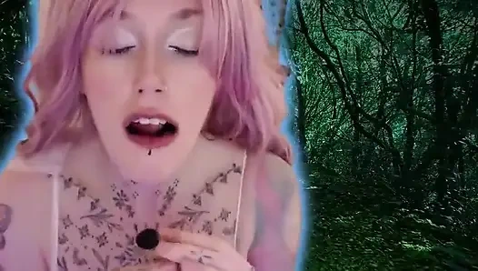 Giantess v0re bakış açısı fantezi peri dev kadın yüksek cal insan avlarını yutuyor - boğaz şişkinlik yutuyor ve sindirme azdırıyor!