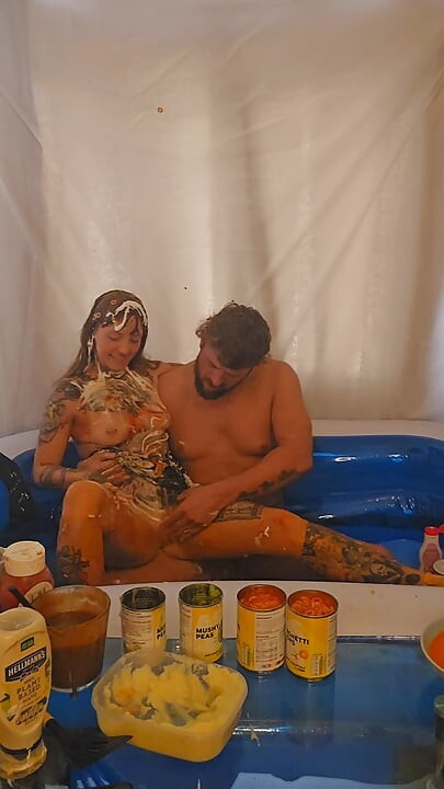 Messy Rimming and Anal in the Work Store Room Nds with Cum Eating