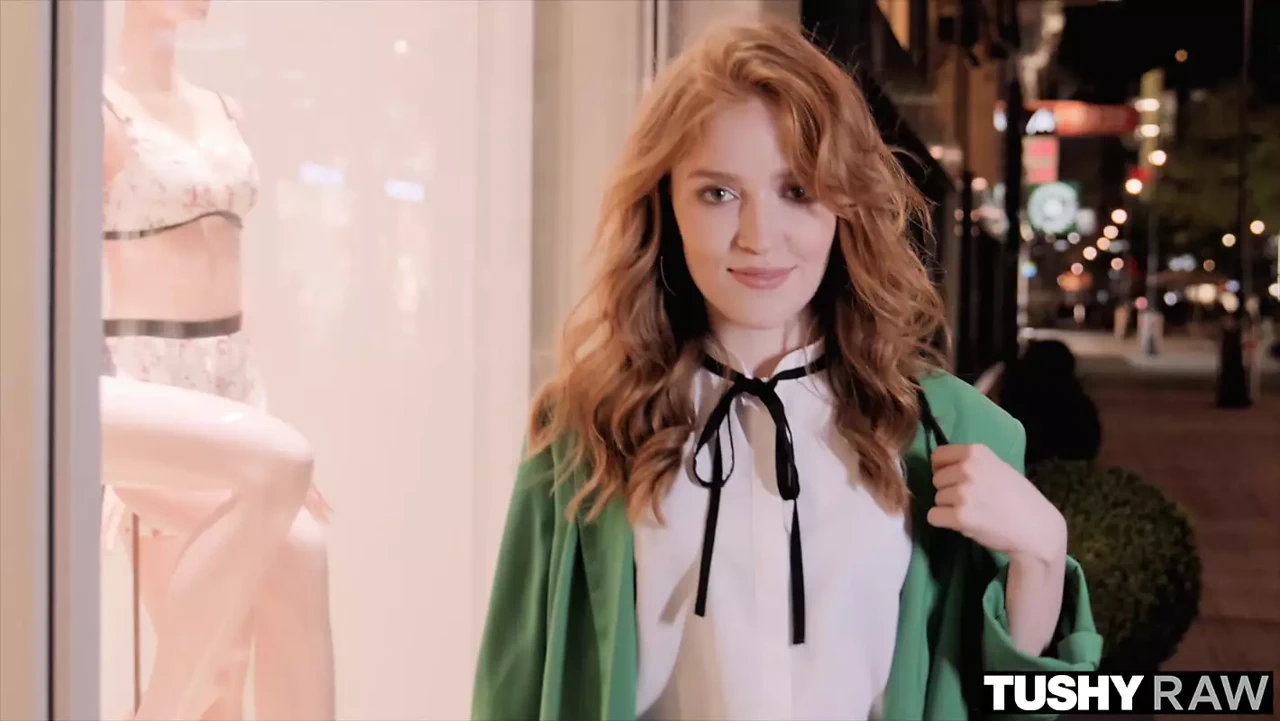 Tushyraw 优雅的重磅炸弹 Jia Lissa 是一个彻头彻尾的肛门怪胎