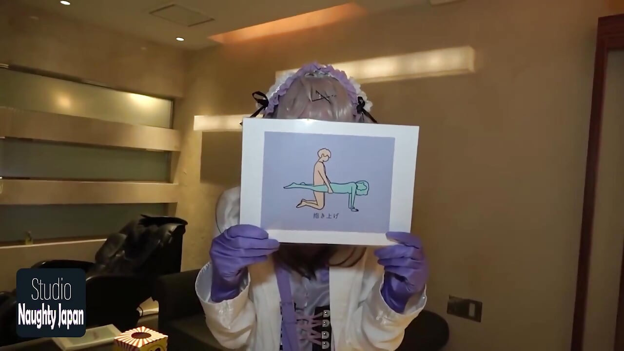 가상 챌린지. Vtuber가 에너지 넘치고 창의적인 세션에서 장난스럽고 독특한 과제들을 맡습니다