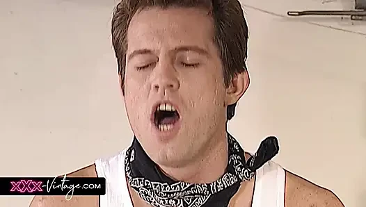 Ressam tarafından çekiliyor