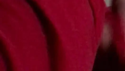 What a pleasure and what a cumshot after a good in front of the TV