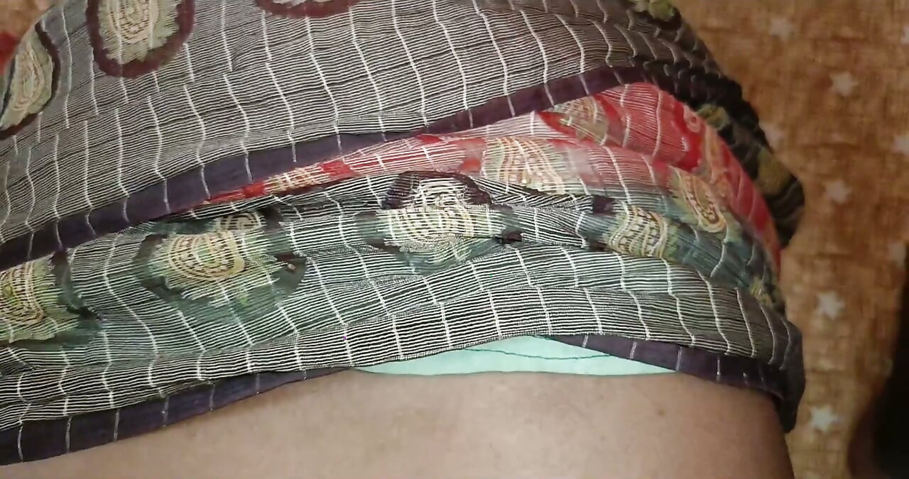 Hardcore neuken met Desi-indiaanse tante in de slaapkamer