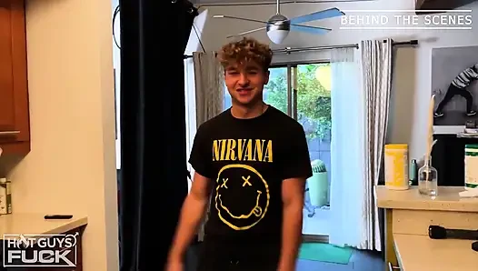 Tatted Baddie Fucks After Club