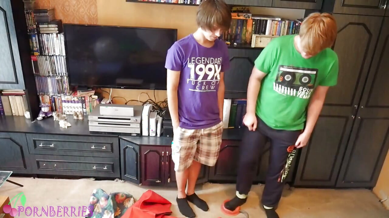 Thin, black socks footjob and rubber pump