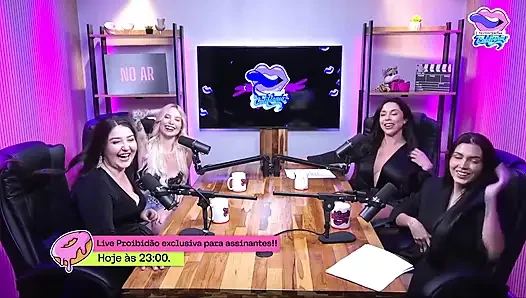 Hot Podcast bareng gi genesini dan flora favaretto