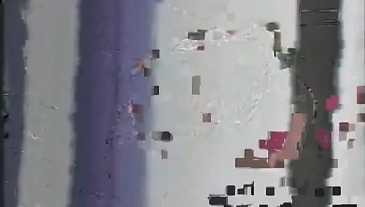 Kirli esmer götünde sert bir direği seviyor ve döl yutuyor
