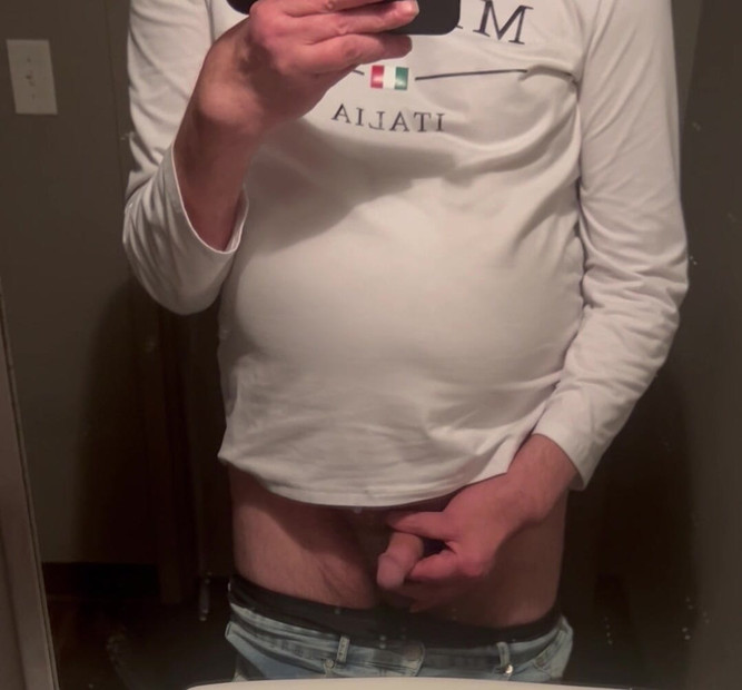 職場のトイレでジャックインを始めたばかりです