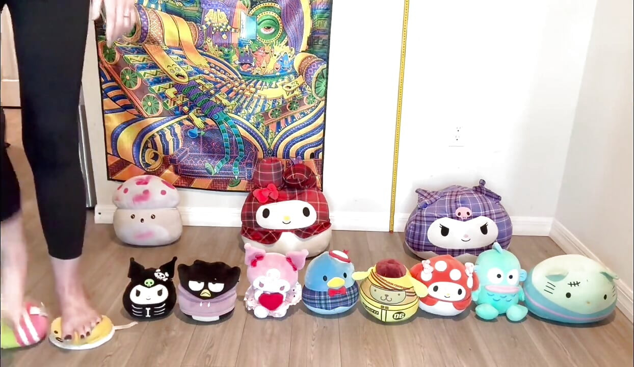 Plushie Stomp - Size 16 Feet Stomping Stuffed Toy Collection