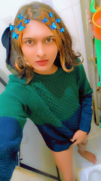 Zoya Shezadi's Sexy Youthful Indian Shemale