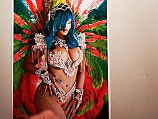 Rihanna semen homenaje 3