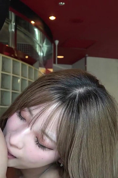 Asian Angel 24022