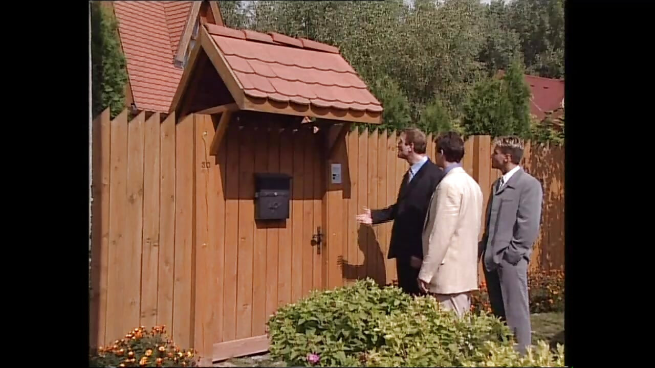 Perniagaan untuk mereka yang mempunyai kongkek MILF cantik bertetek besar