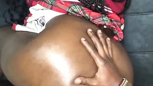 Lutschen und ficken 18-jährigen dicken arsch nach der schule