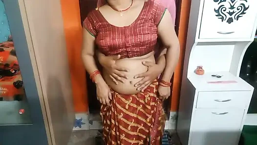 Very Beautiful Indian Bhabhi in Red Saree