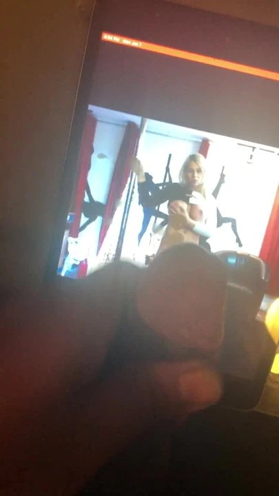 Cumtribute 视频金发女郎直播