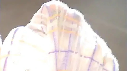 Ich spiele mit meinen beincast und nylonsocken