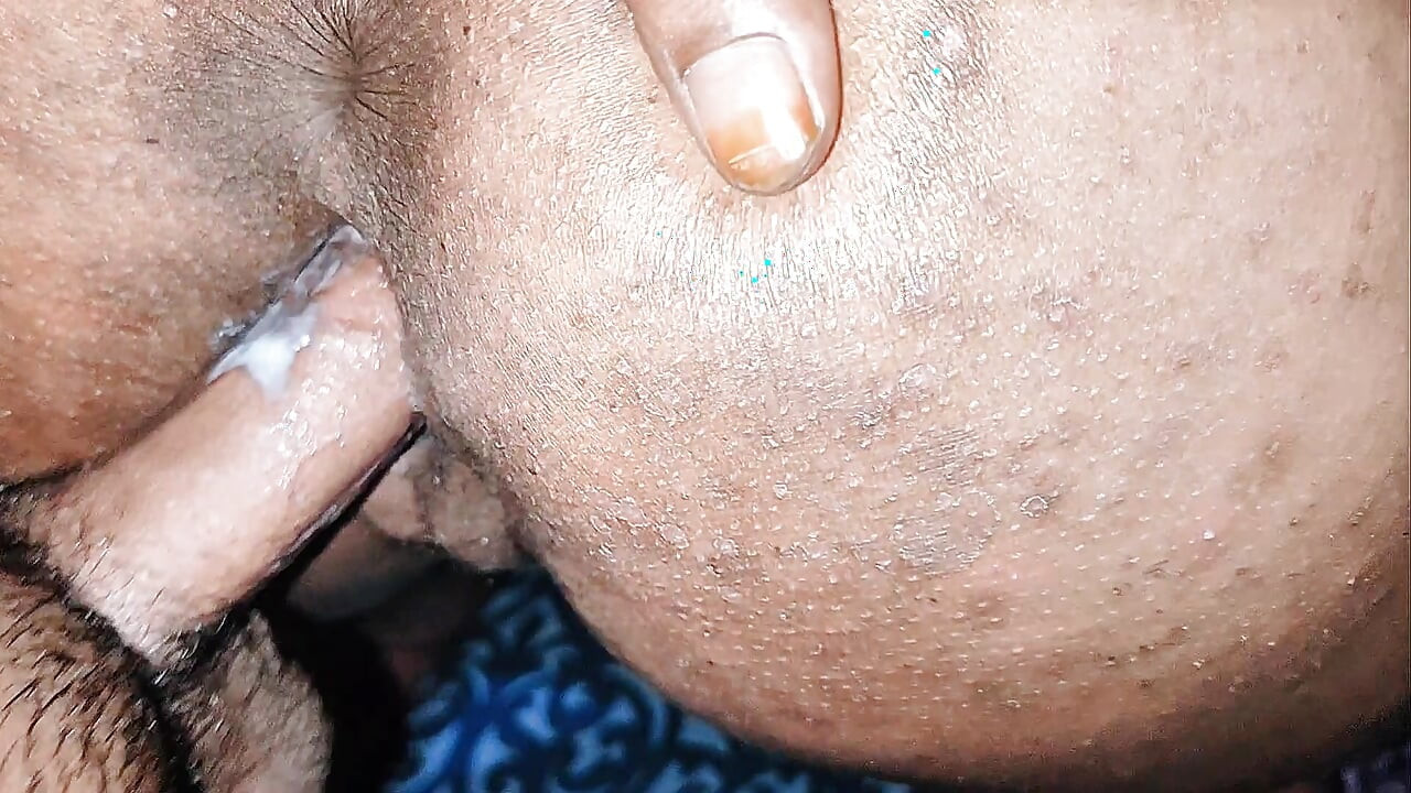 Pacarku mengejutkanku saat aku tiba di rumah
