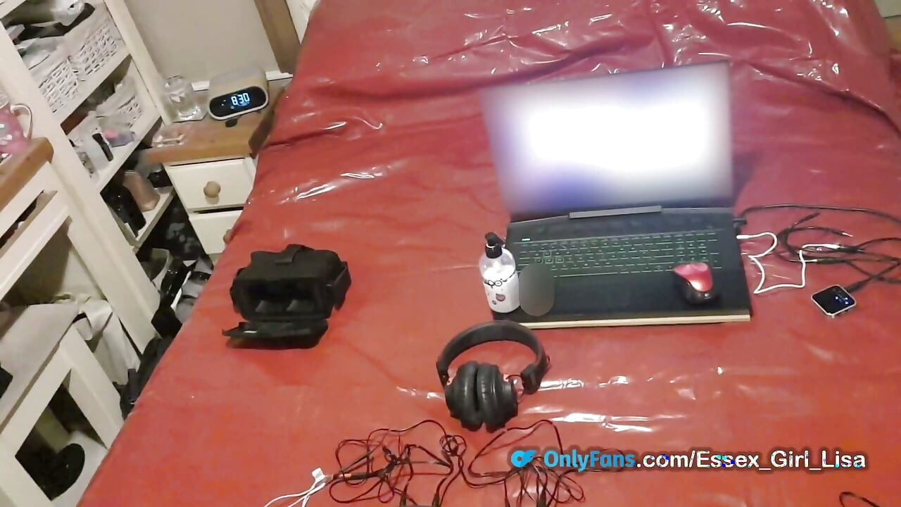 Lisa Essex electro stim en magic wand orgasmische masturbatie