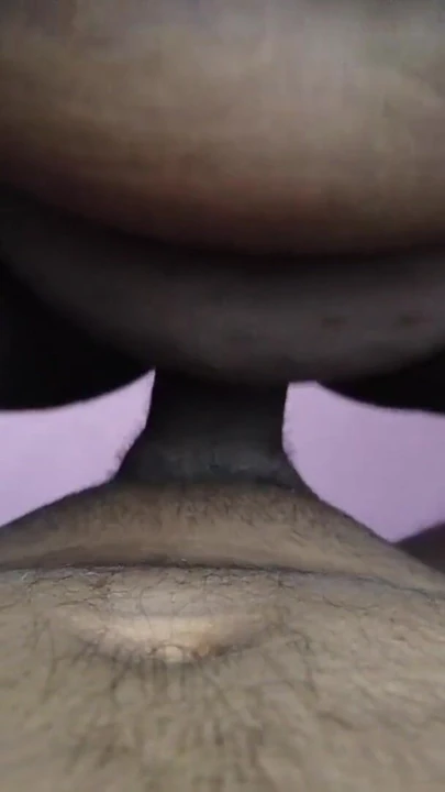 Momento iconico da "desi kerala girl scopando con l'amico del marito di nascosto"