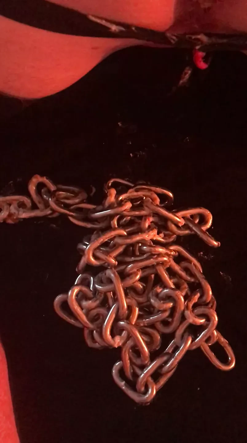 Chain out, fist in, noisy rubber sub