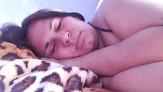 Мачеху трахнули в лесу с сюрпризом