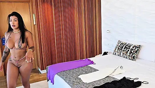 Threesome lesbian: pelacur carla digabung sama 2 latina pantat montok - carla boom