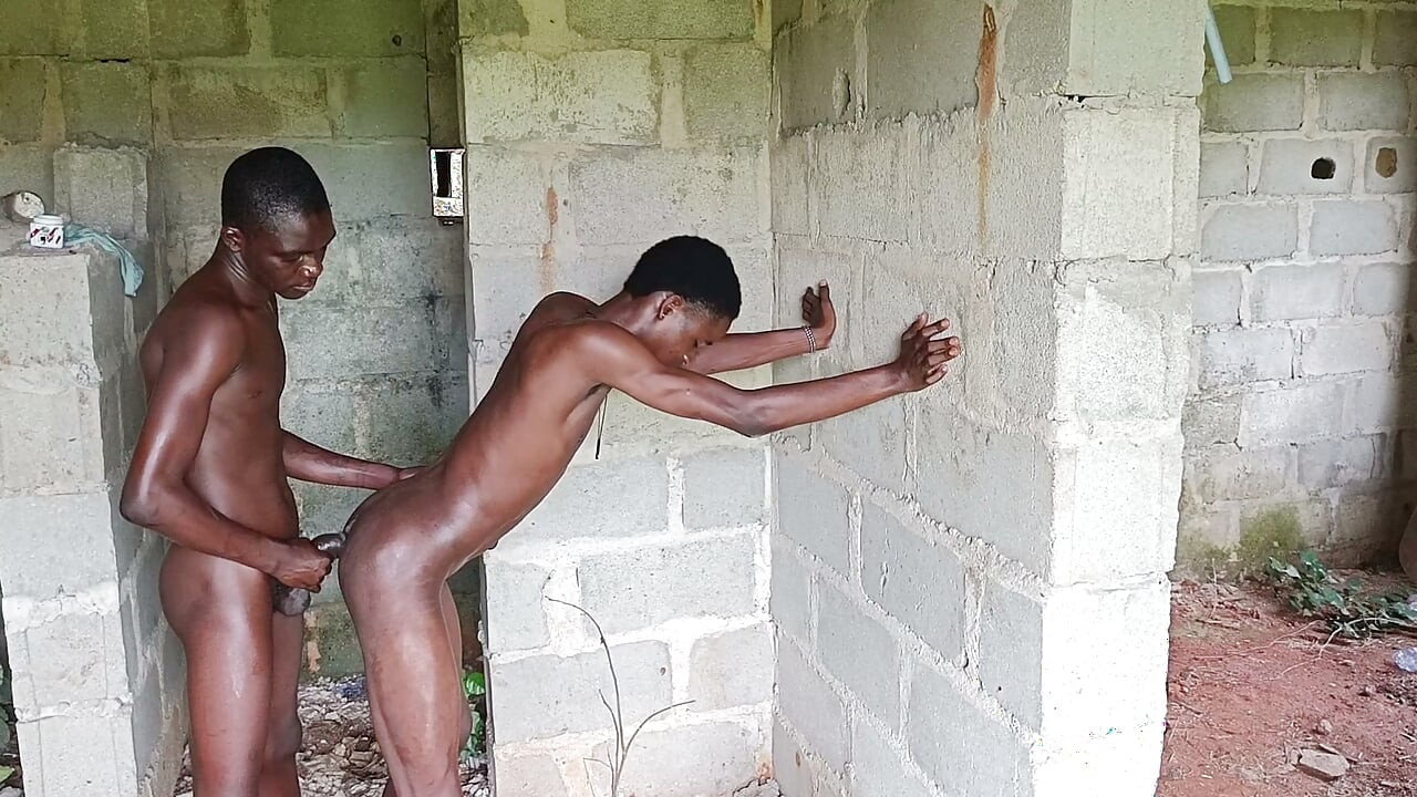 Two Honey Twink Fucking Outdoors Got Caught by Street Thugs