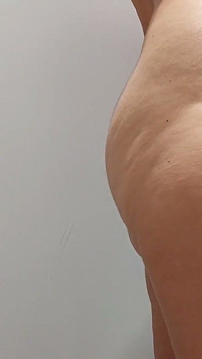 Sexy morena en el probador, peluda, culona, grande. Amateur Wife, Hairy | Clip 1