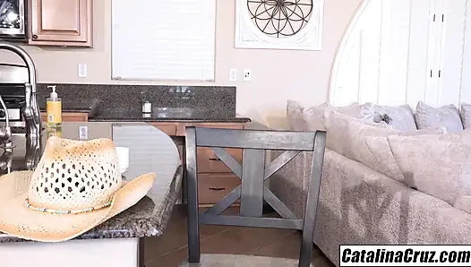 CATALINA CRUZ - vollbusiges milf-cowgirl fickt