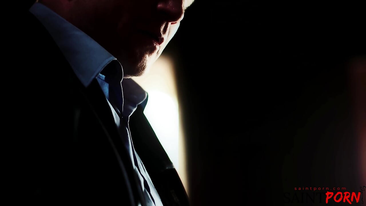 Jess West обожает быть извращенной милфой