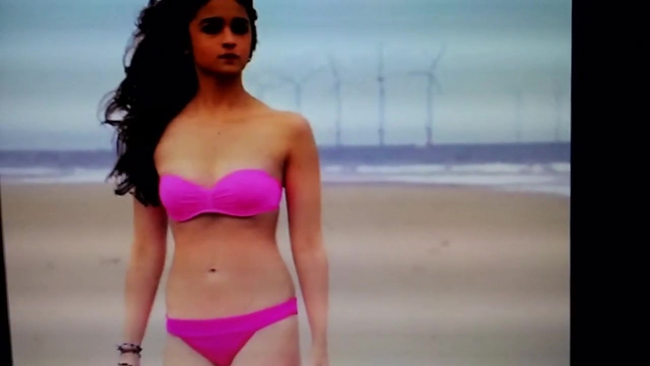 Alia bhatt tirbute