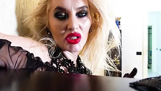 Vampire Kiss