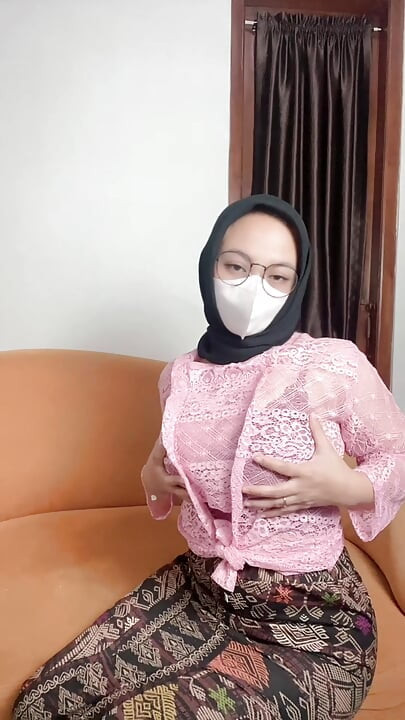 Ass Semok Kebaya Hijab