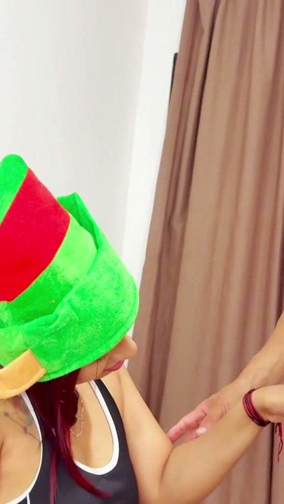 I have delicious sex with my stepfather until I cum on his cock. | Clip 1