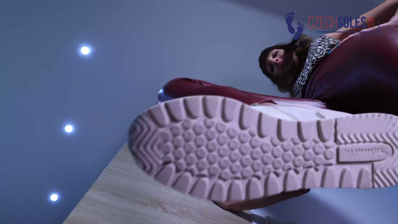 Lick the bottom of my sneakers, loser!