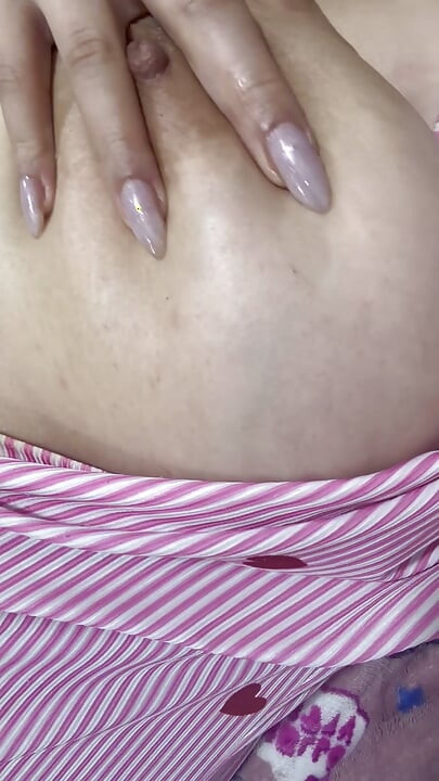 Mom plays with her cream on her delicious huge tits