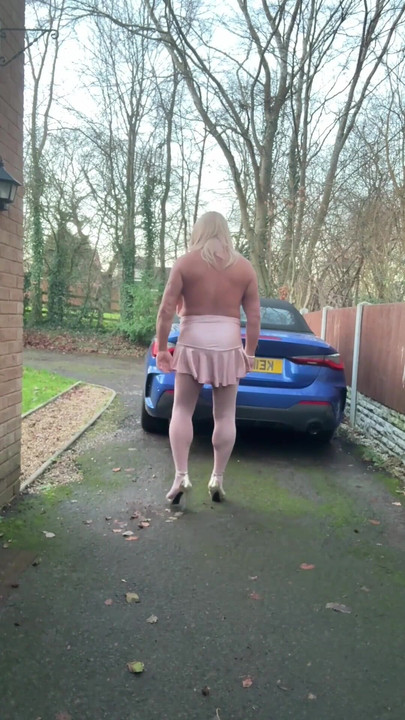 Sexy Crossdresser kellycd2022 in dusky pink outfit and seamless pantyhose and heels | Clip 1