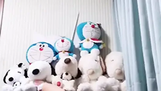 Feeling Sensitive Alone at Home Can't Stop