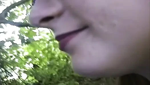 Anal berbulu vintage! Sabrina si cewek amatir dengan pantat montok