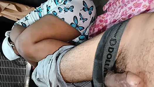 Adik tiri ceroboh, jilat dan nyepong kontol abangnya - close up sampai dicrot di mulut - sambil ngomong jorok - suara bahasa india