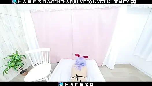 Японская женщина Aoi Kirishima имела хардкорный секс со своим бойфрендом в VR.