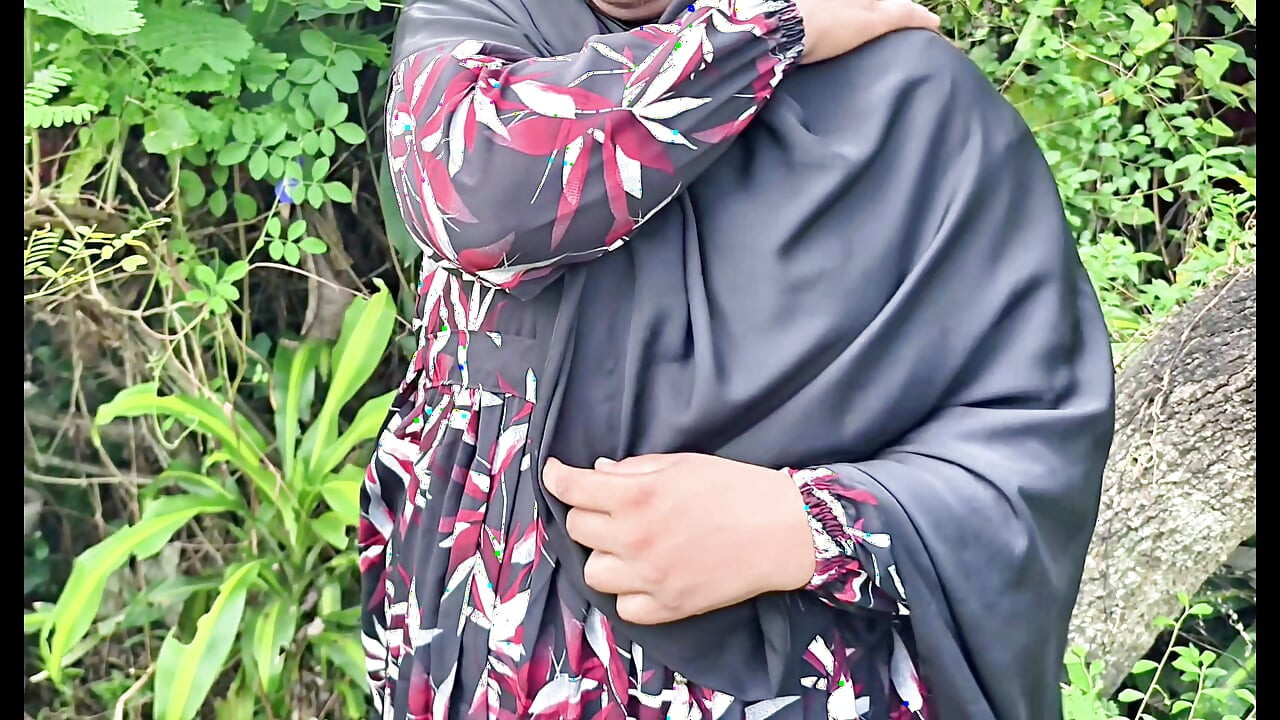 I brought my stepsister from the jungle into the room and fucked her.