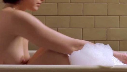 Ashley judd在浴缸里裸体在丑闻星球上