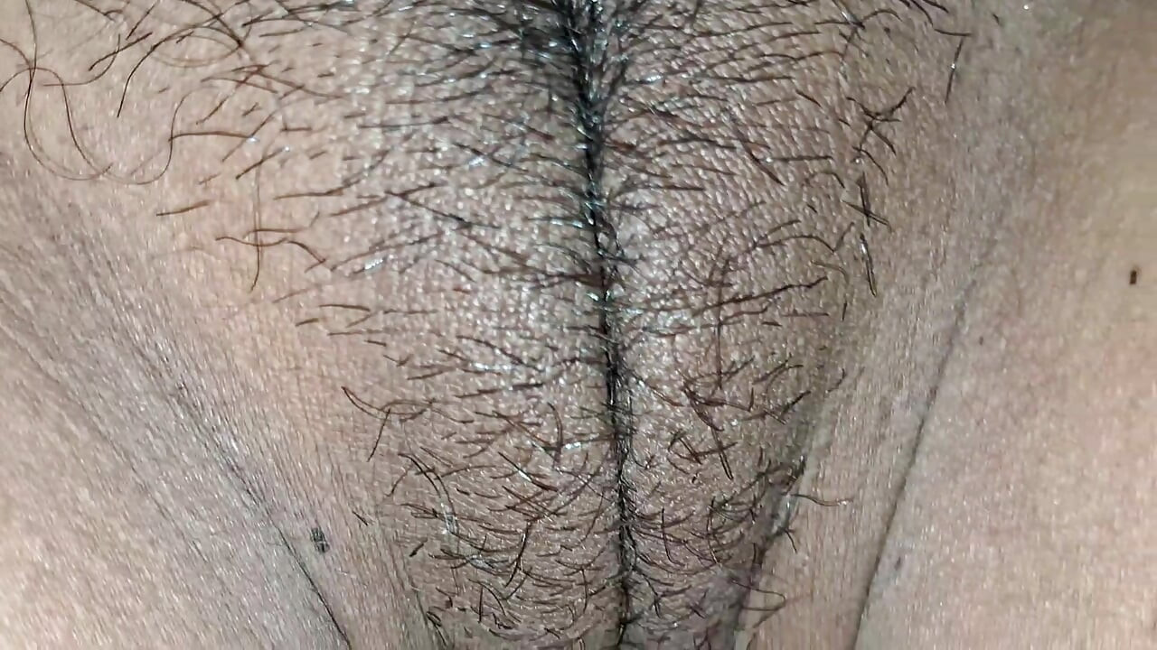 Bà nội trợ Ấn Độ, video mới của anh kế