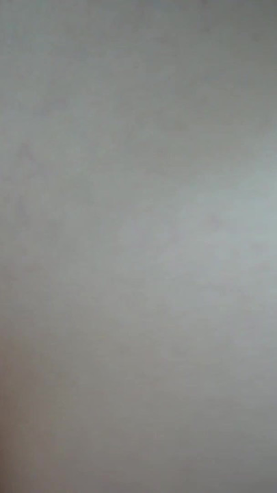 Ikonischer moment aus "Blondine verschlingt meine latte, bevor ich sie ficke"