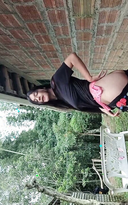 Yulieth Gomez Touches Herself in the Park and Shows Her Pussy and Takes off All Her Clothes