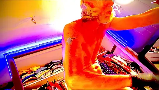 Istri nakal pengen dientot sama kontol besar